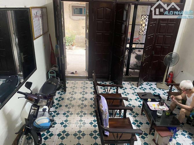 Siêu Phẩm! Nhà phân lô cán bộ Ô tô ở Hà Đông 43m2, MT4,5m chỉ với 12ty - 1