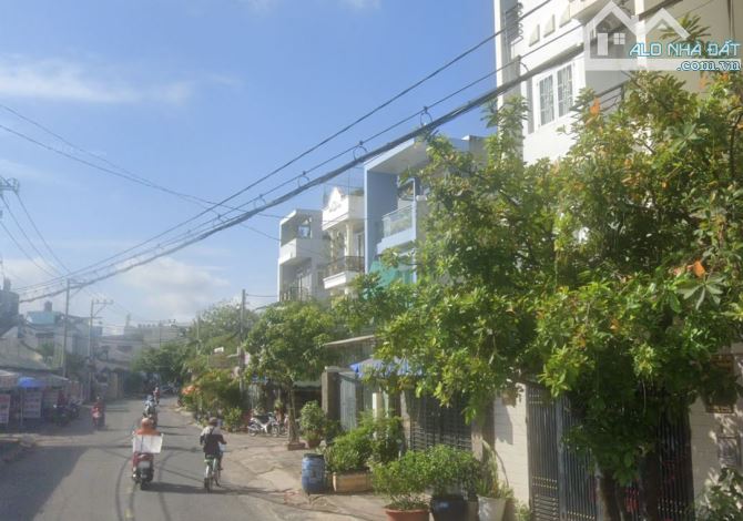 Bán Đất 2 Mặt Hẻm Ô Tô Tránh-Gần Phạm Văn Đồng-Linh Tây-115m2(4.2mx27m)-Nhỉnh 6 Tỷ(TL) - 1