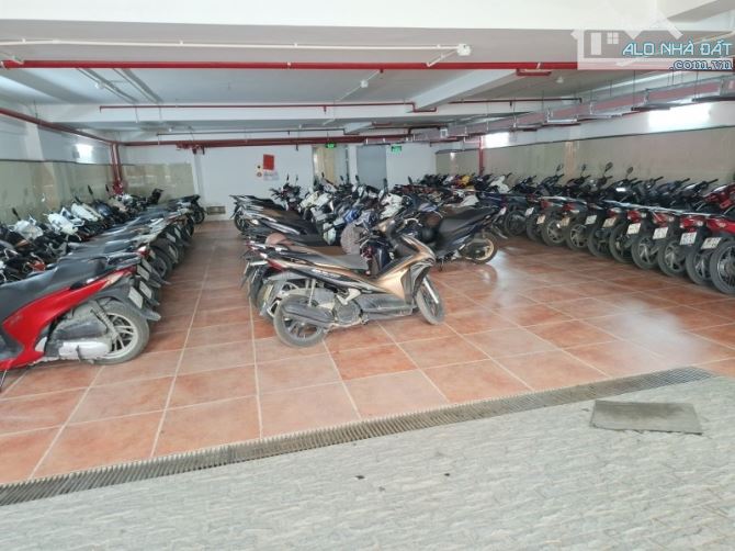 Tòa VP mặt phố quận Cầu Giấy, 270 m2, 9 tầng, mt 11 m, giá chào 135 tỷ - rẻ ngang mặt ngõ - 1