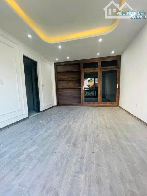 Cho thuê nhà nguyên căn 15 Gốc Đề, 35m2 x 5 tầng, 3 ngủ khép kín.15 triệu - 1