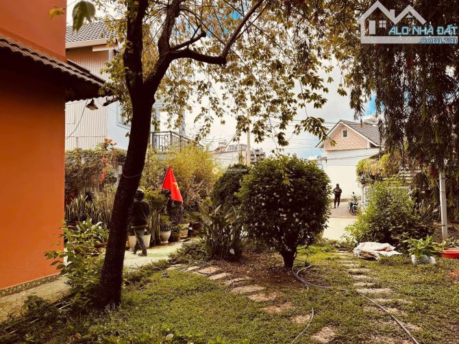 Siêu phẩm Villa Đà Lạt 631m² – Sổ riêng – Đường Hùng Vương, ô tô vào tận nơi – Giá chỉ 25 - 1