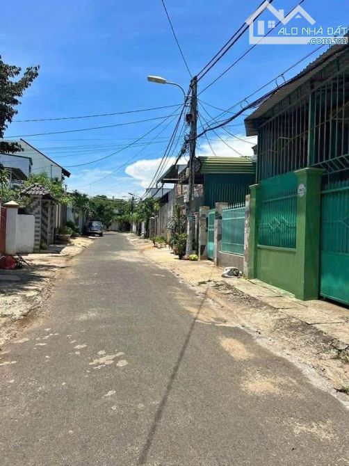 6x27 hẻm đường nhựa 170 Mai Hắc Đế gần dự án Ecopark trong khu dân cư kín - 1