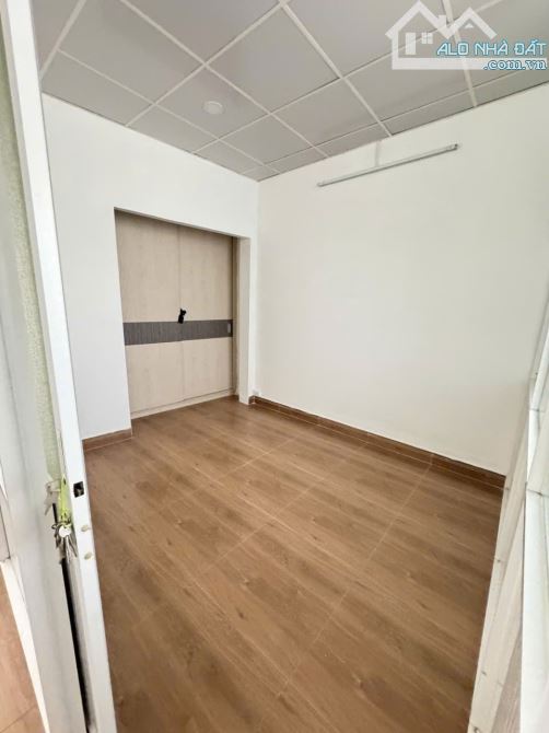 BÁN NHÀ VÀO Ở NGAY CMT8 - QUẬN 3 - 34m2 - 2 TẦNG - CHỈ 3.9 Tỷ - 2 TẦNG 2 PN. - Hẻm Ba Gác - 1