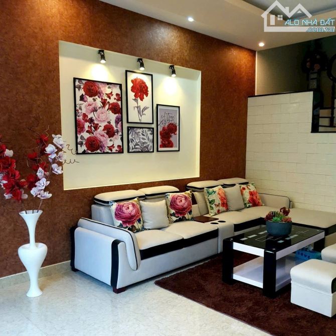 Cho Thuê Nhà Trệt 3 Lầu Mới Đẹp Có Nội Thất KDC CTY 8, Phường Hưng Phú, TP. Cần Thơ. - 1
