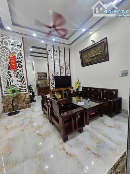 🏡Bán nhà Trường Chinh - 42m2 - Ngang 4.4m , 3 Tầng Full nội thất - HXH 4m, An Ninh 🏡 - 1