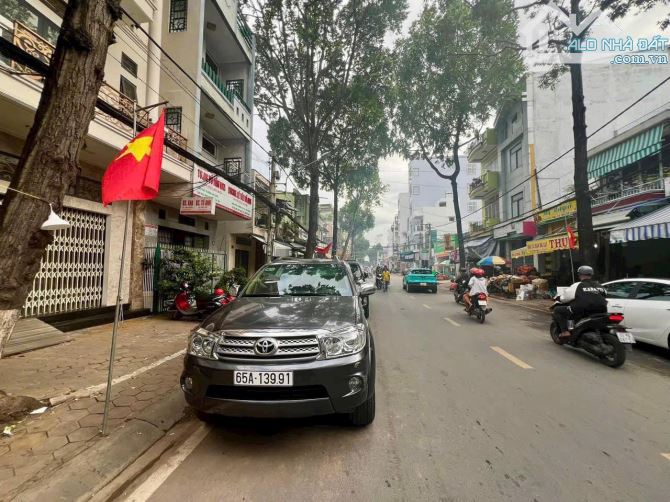 Cho thuê tòa nhà góc 2 mặt tiền đường phan đình phùng – nam kỳ khởi nghĩa - 1