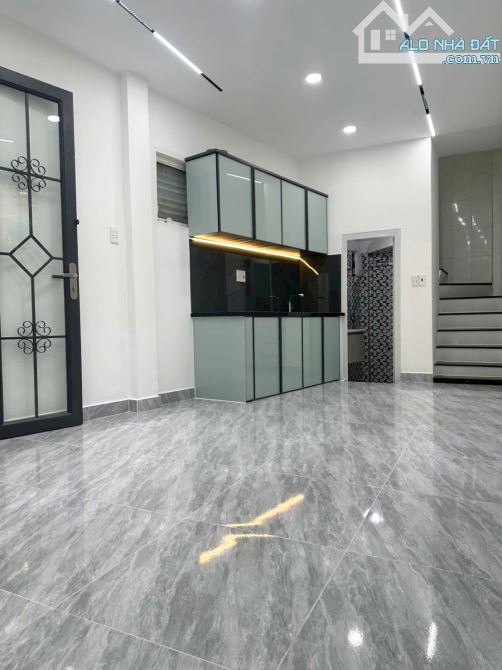 Nhà mới 2 lầu hẻm thông Nguyễn Duy P. Chánh Hưng full nội thất - 1