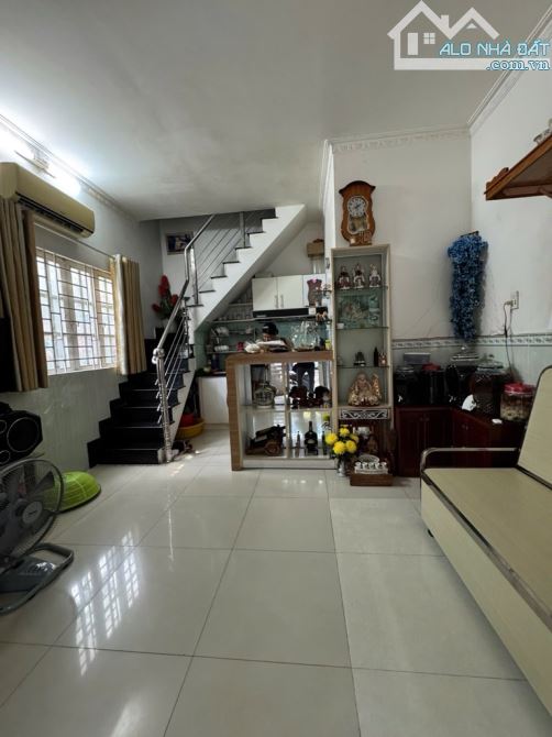 Bán nhà hẻm 861 Trần Xuân Soạn P Tân Hưng Quận 7. 30m2 - 1