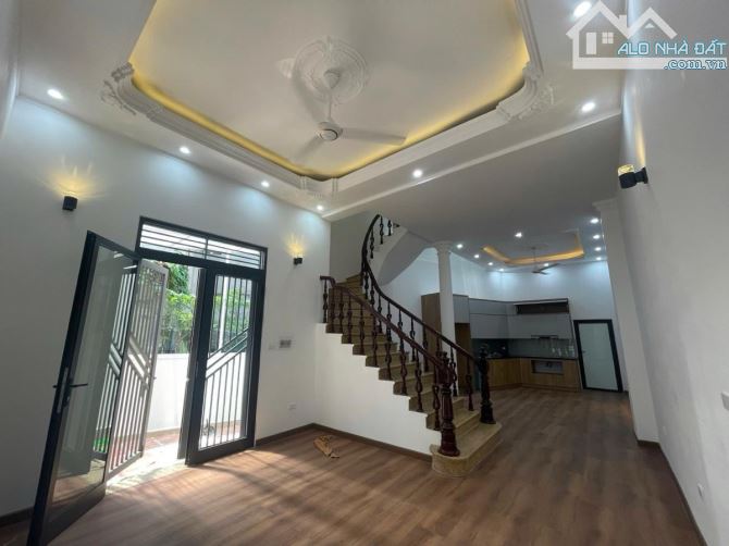 NHÀ MỚI 65m2, LÔ GÓC, NGÕ Ô TÔ, PHỐ KHƯƠNG TRUNG, THANH XUÂN, GIÁ CHỈ HƠN 11 TỶ - 1