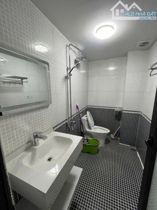 bán nhà phố Lê Duẩn - 26m2x5T,lô góc - vị trí đẹp,mặt ngõ rộng 3m - 50ra phố - 5,9 tỷ - 1