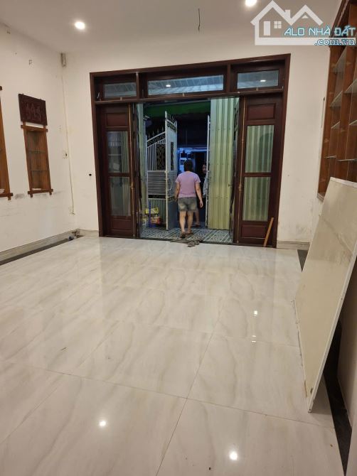 CHO THUÊ NHÀ 2 TẦNG ĐẸP 4PN MẶT TIỀN:  LÊ ANH XUÂN, HÒA CƯỜNG - 1