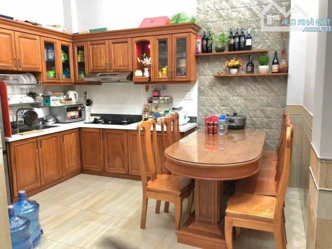 HIẾM! Bán Nhà Đẹp 2 Tầng Xe Hơi Tránh Đường 3/2, 38m2, 6.2 Tỷ - 1