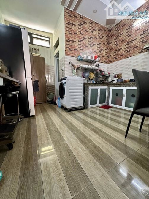 Bán nhà 2 tầng 45M² (4X13), 2 mặt tiền Liên Khu 8-9, gần Ngã Tư Bốn Xã, chỉ hơn 4 tỷ - 1