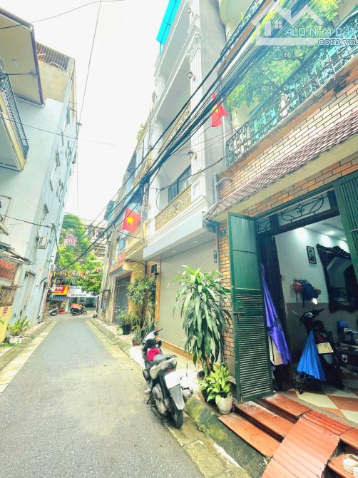 Cực đẹp phố 8/3 Trung tâm Hai Bà Trưng 42.5m 5 tầng ô tô vỉa hè gần phố KD tuyệt vời - 1