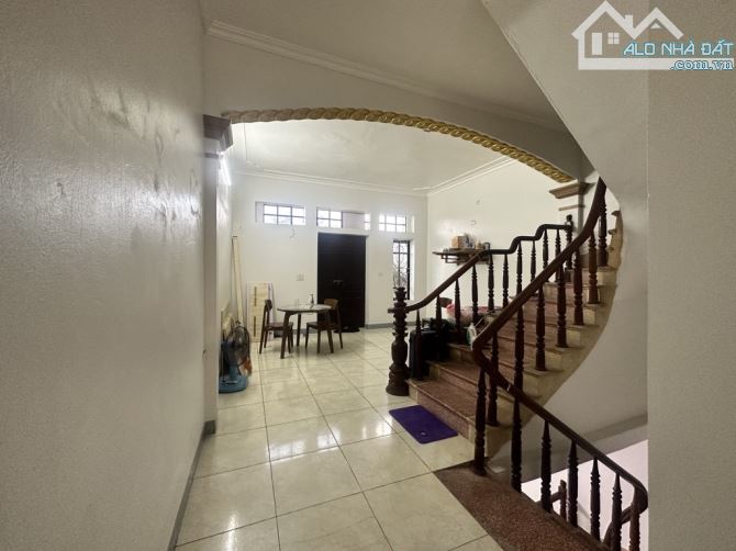 Kiêu Kỵ- Nguyễn Quý Trị 81m x 3 Tầng- MT5 m - Ở Cho Thuê Đỉnh-Cạnh Vinocp - 1