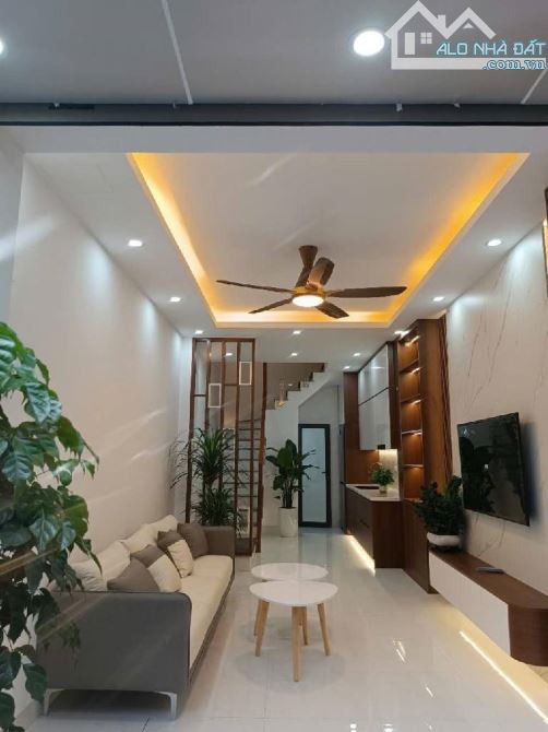 5 TẦNG XÂY FULL - Ô TÔ CON ĐỖ CỬA - CÁCH NGÕ THÔNG Ô TÔ TRÁNH 10M - 1