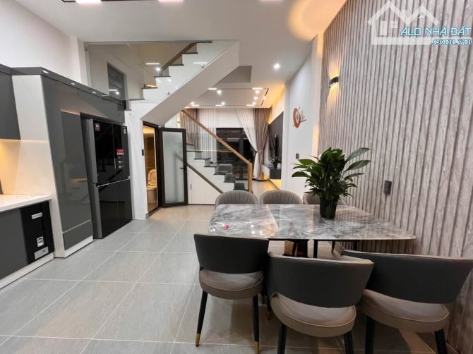🏡 NHÀ LIÊN KẾ CAO CẤP – KQH TRẦN ANH TÔNG, P8 - 10.2 TỶ - 1