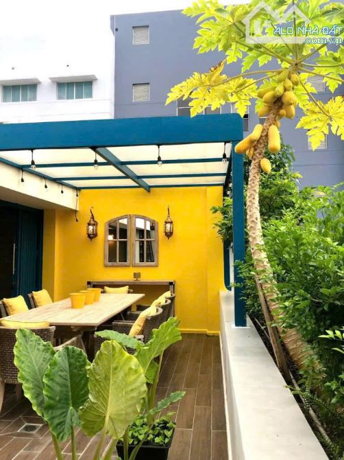NGỘP LẮM RỒI- HẺM XE HƠI CỘNG HOÀ- DT khủng 5,2x17m (99m2) – 4 tầng mới ở ngay- chỉ 13 tỷ - 1