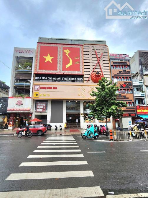 CHO THUÊ TÒA NHÀ 200 NGUYỄN TRI PHƯƠNG Q10, DT 20x26M, HẦM 6 LẦU 2 THANG MÁY - 1