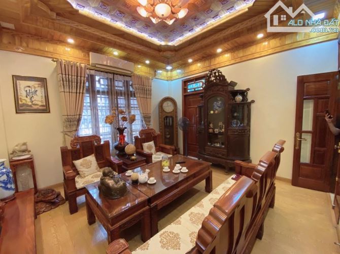Bán nhà DT 52M 5 tầng gara ô tô Phố Nguyễn Hoàng Cầu Giấy ngõ ô tô tránh cách phố 30m - 1