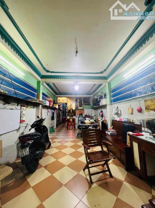 Bán nhà mặt tiền kinh doanh 5 tầng Bến Bình Đông 4x20 chỉ 17 tỷ - 1