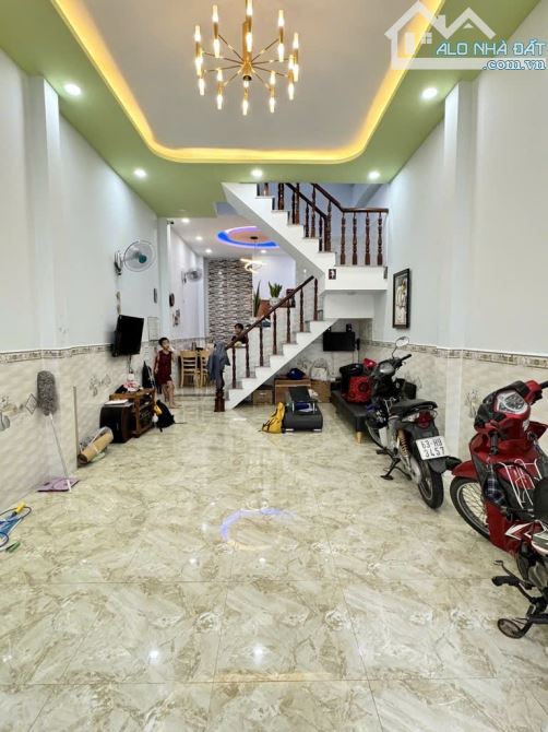 BÁN NHÀ HẺM XE HƠI THÔNG - CÁCH MT 1 CĂN - NGUYỄN TƯ GIẢN - 60 M2 - 6 TỶ - 1