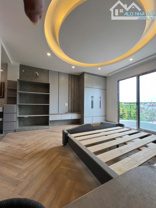 Chính chủ bán nhà thượng thanh , 7 tầng thang máy đường 13,5 m , kinh doanh chỉ hơn 13 tỷ - 1