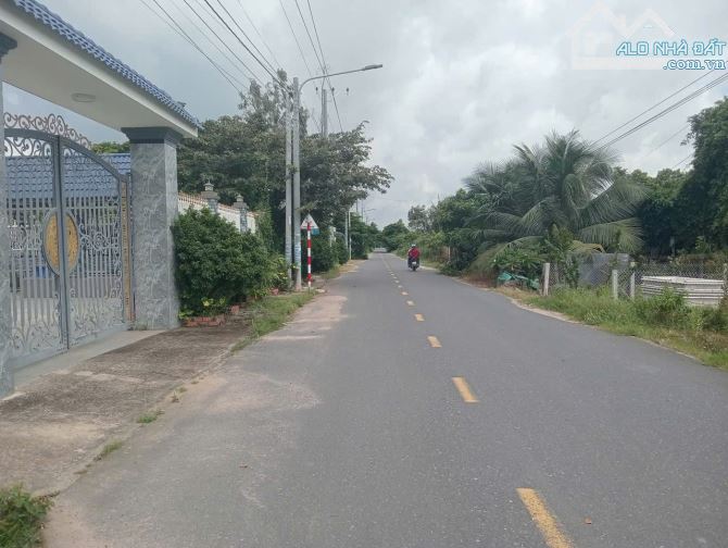 Thị trấn Phước Hải- Mặt tiền đường nhựa rộng 10m 5 × 27 -136m2 . Có 65,1m thổ-980 triệu - 1