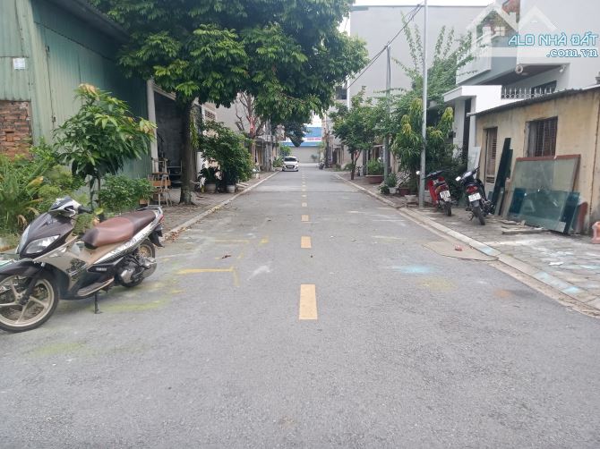 HƠN 9 TỶ, BÁN ĐẤT THẦN TÀI 79.5m2, Lô góc, ô tô tránh, vỉa hè, Ỷ Lan, Gia Lâm. - 1