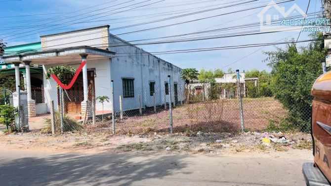 BÁN CĂN NHÀ MẶT TIỀN LƯƠNG THẾ VINH - CÁCH CHỢ ĐẤT ĐỎ 300M - TRUNG TÂM THỊ TRẤN ĐẤT ĐỎ - 1