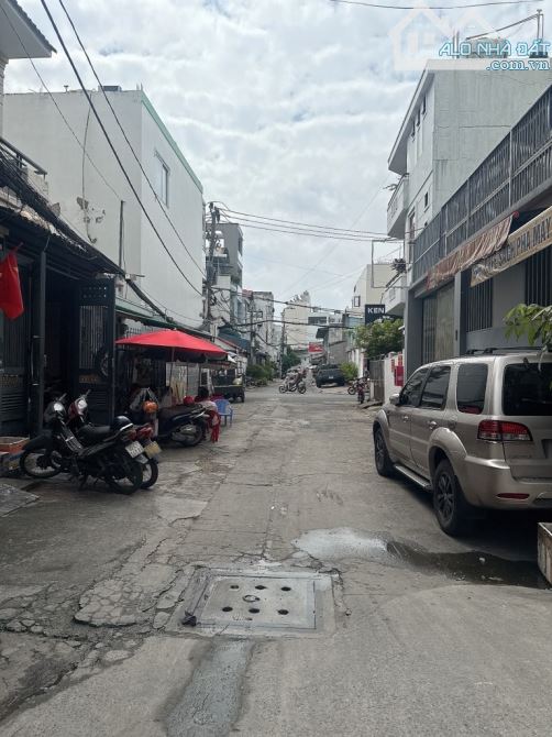 BÁN GẤP NHÀ HẺM XE HƠI NGUYỄN SƠN , 103M2 , 4,3 x 24 . GIÁ NHỈNH 8TỶ - 1