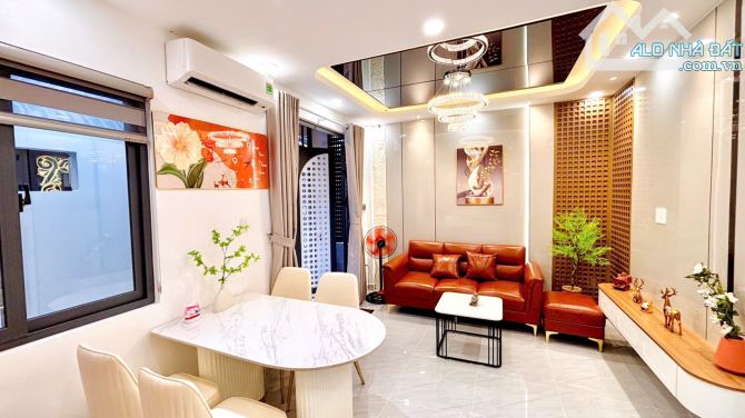 Bán Nhà Phú Nhuận - Siêu Phẩm 2 Mặt Hẻm - Sát Mặt Tiền - 2 Tầng - ~50m2 - Chỉ 5.X Tỷ - 1