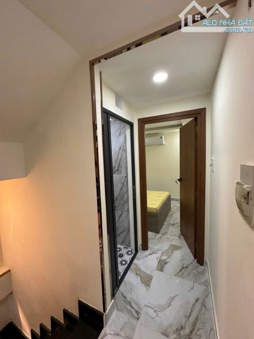 B.ÁN NH.À ĐẸP 4 TẦNG  - HẺM XE HƠI - QUẬN 5 GIÁP QUẬN 1  - DÒNG TIỀN 17 TRIỆU/THÁNG  - HƠN - 1