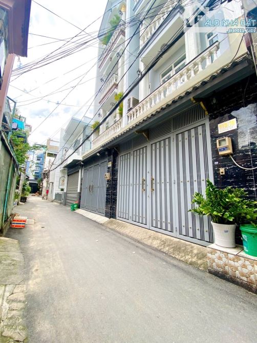 Bán Nhà Hẻm Xe Hơi Gò Vấp-4,4m x 9,5m-5Tầng-4PN-Giá 5,96 Tỷ - 1