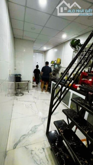 🏠 BÁN NHÀ LÊ VĂN SỸ, Q.3 - GIÁ SỐC, DÒNG TIỀN 18 TRIỆU - 6.X TỶ. - 1