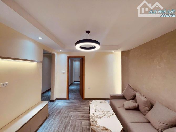 🌟HIẾM NHÀ BÁN! Chỉ 5,25 tỷ tập thể Giảng Võ_Ba Đình_T2_2 thoáng_sổ to 100m2 3pn 3wc 🌟 - 1