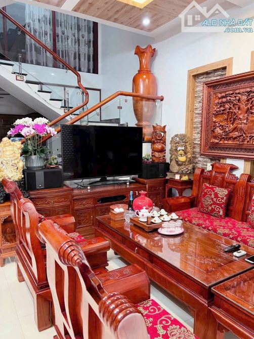 Bán căn nhà 3 tầng ngõ phố Canh Nông 2, TP Hải Dương, 56.8m2, mt 5.06m, 3 ngủ, chỉ 3.3x tỷ - 1