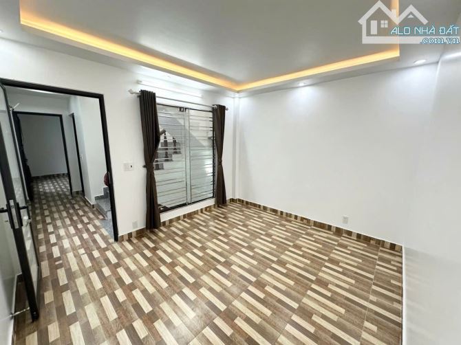 Nhà 3 tầng đường Trường Chinh - 43m2 - Cách mặt đường chính 30m - 1