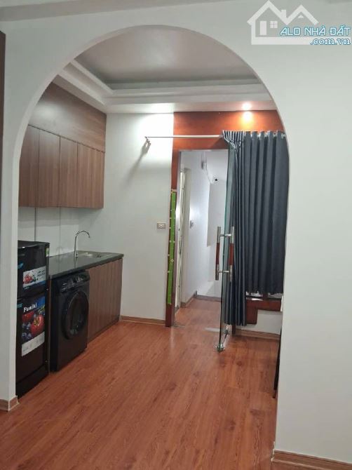 Bán Nhà Phạm Văn Đồng - Hoàng Quốc Việt - 5 Tầng - Khép Kín - Dòng Tiền - 36m - Nhỉnh 8tỷ - 1