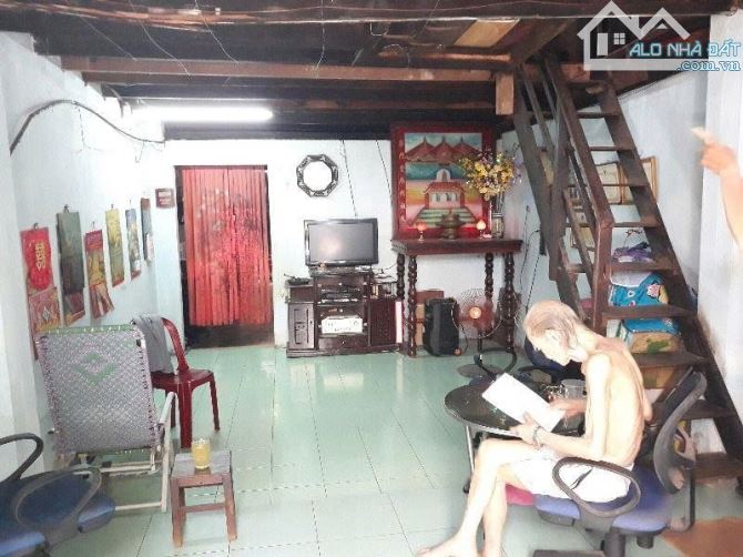 BÁN NHÀ HẺM NGUYỄN CHÍ THANH, NGANG 4,1M, DÀI 14M, CHỈ 7,4 TỶ - 1