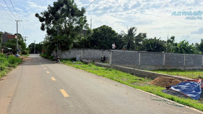 3 LÔ LIÊN KỀ MẶT TIỀN ĐƯỜNG ĐOÀN TRUNG CÒN - THỊ TRẤN ĐẤT ĐỎ- CÁCH TỈNH LỘ 52 CHỈ 50M  🌈D - 1
