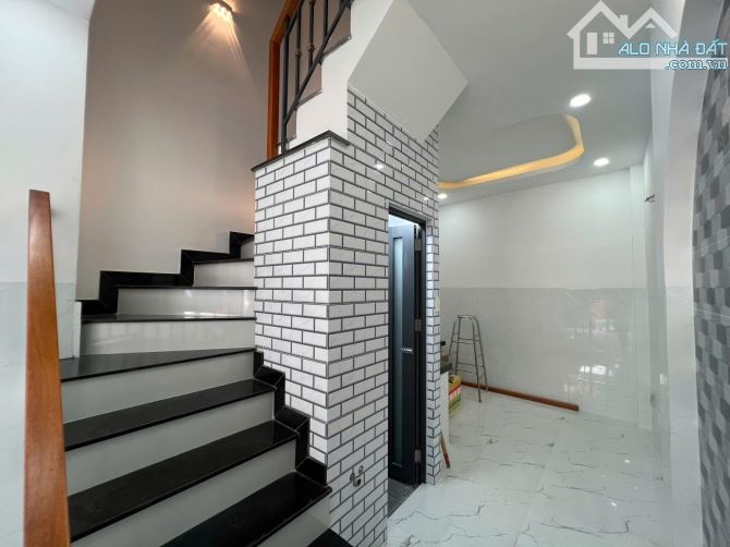 SIÊU PHẨM 4 TẦNG FULL CÔNG NĂNG - 3.2X10M- CHỈ 6.8 TỶ - HẺM XE HƠI - VỊ TRÍ ĐẸP - 12