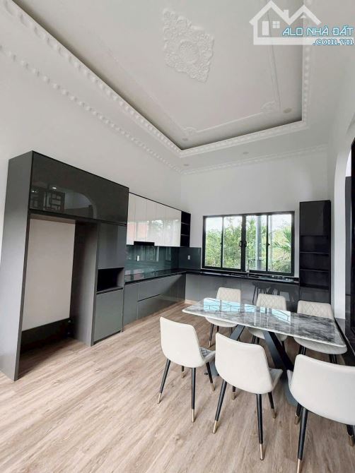 BÁN NHÀ  VƯỜN SIÊU ĐẸP HẺM 51 VÕ THỊ SÁU - PHỐ BMT. GIÁ: 6,850 TỶ , Dt: 18m x 27m (thổ cư - 12