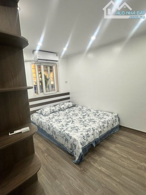 TẬP THỂ TRUNG TÂM ĐỐNG ĐA-86M-LÔ GÓC- 3PHÒNG NGỦ-TẦNG 2-CỨU HOẢ ĐỔ CỬA-5TỶ 6 - 12