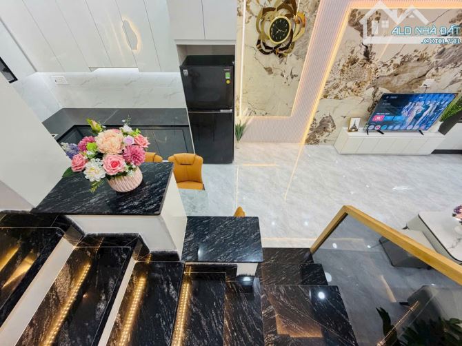 Bán nhà hẻm 3m thông sát hẻm xe tải đườg Lê Văn Thọ,P.11, 4 x 14 nở hậu 4,2 giá 5.35 tỷ tl - 12