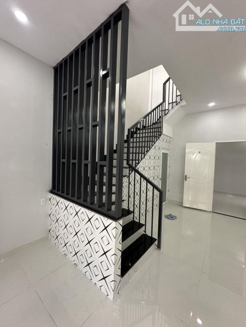 Tân Phú, Huỳnh Thiện Lộc ,DT 5.8x 13 ,  Nở Hậu, Hẻm Thông, 3 PN , Giá chỉ 5,4 Tỷ TL - 13