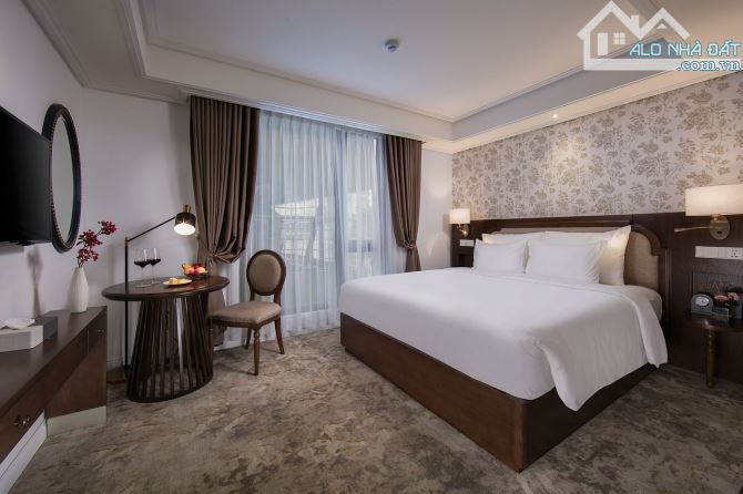 Dòng tiền 96 tỷ/năm - khách sạn 5* Phố Cổ - 560m2 - 112 phòng - MT 15m - 596 tỷ