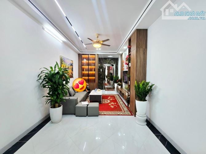 Nhà mới xây hiện đại đẹp thang máy ! Khu dân cư gần trường học.  dân chí cao - 17