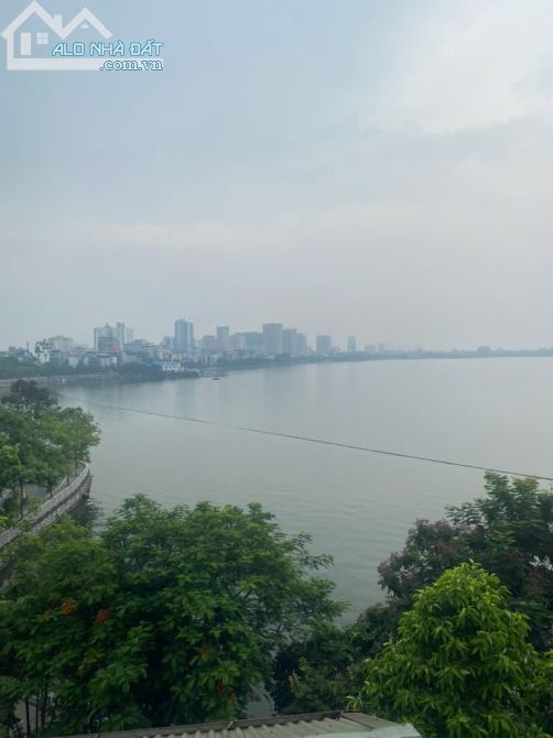 BÁN NHÀ ĐƯỜNG TRÍCH SÀI (CÁCH MẶT HỒ TÂY 20m), QUẬN TÂY HỒ, HÀ NỘI