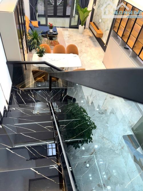 SIÊU MẪU 2 TẦNG SÁT AEON TÂN PHÚ, 3 PN, XE HƠI NGỦ TRONG NHÀ, 52M2, HXH, GIÁ NHỈNH 6 TỶ - 2